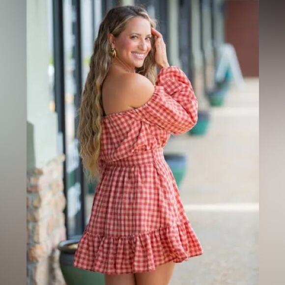 MINKPINK Cora mini plaid dress in blush/rust puff sleeves - Picture 7 of 15